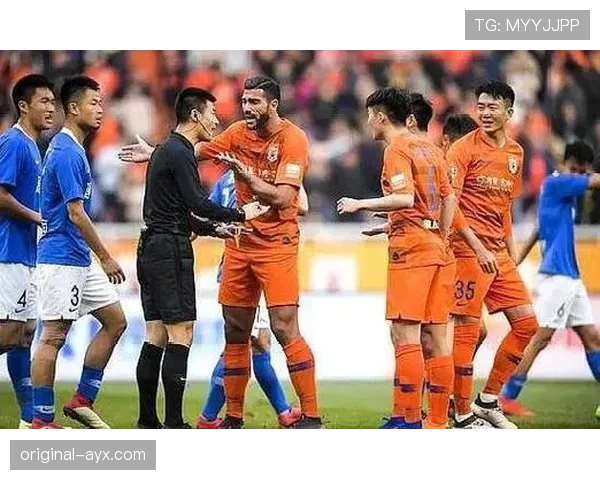 “支撑手球”判罚何时成立？裁判尺度的关键细节解析