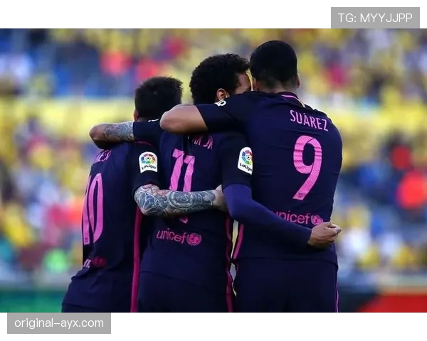 法布雷加斯与哈维：组织核心的球权分配逻辑与前插频率差异解析