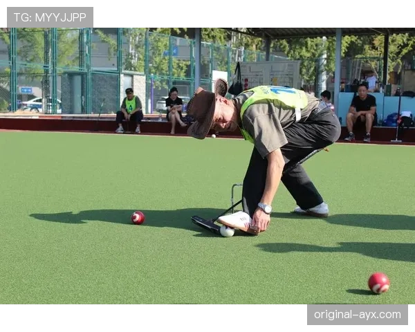 球门球规则：何时算在比赛中及对方位置限制